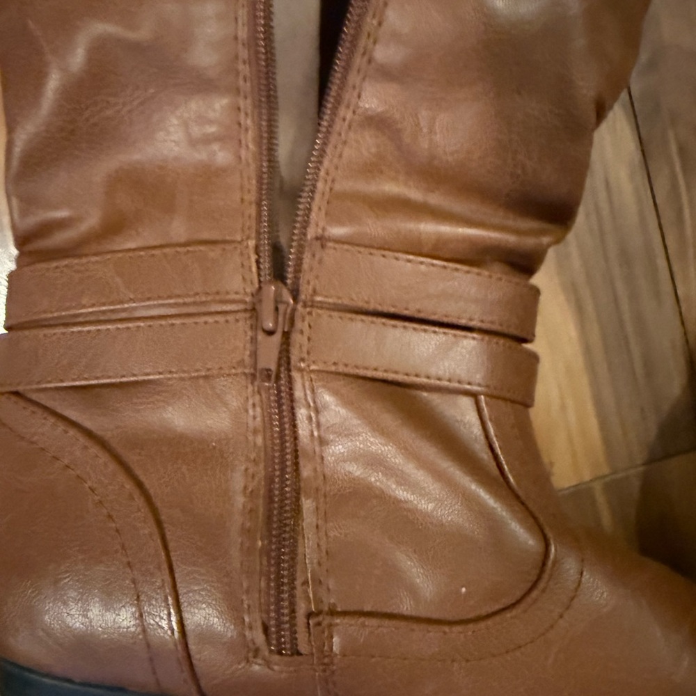 🧡 Tall Brown Flat Boots – Size 10/11 - Picture 2 of 7